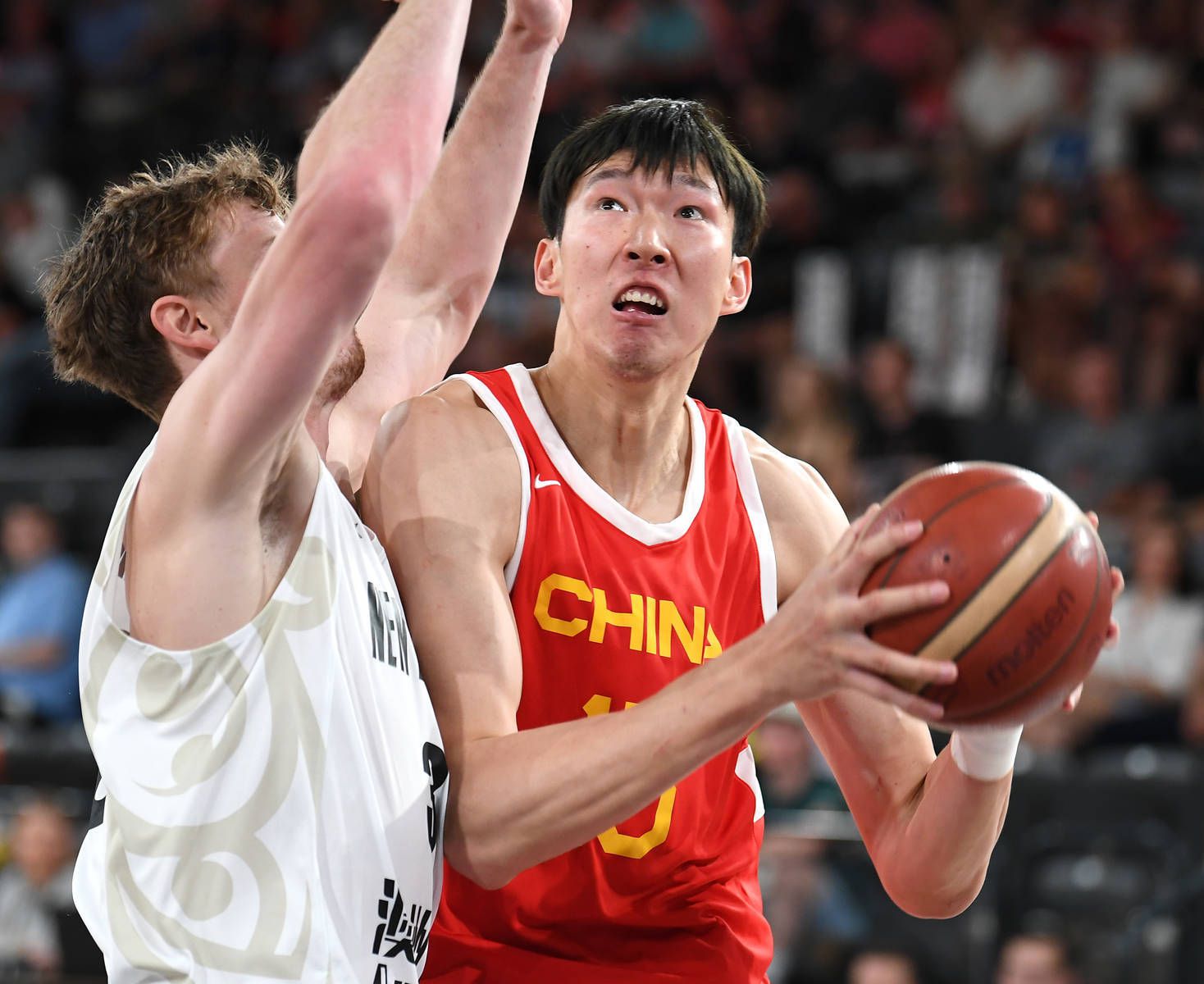 赛后拜仁体育总监弗洛因德表示：“在我看来，昨天的结果是态度问题。